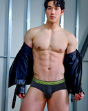 UNDERSTAND<br>低腰三角/U6413 (螢黑)