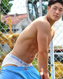 UNDERSTAND<br>低腰三角/U3813 (雀躍白)